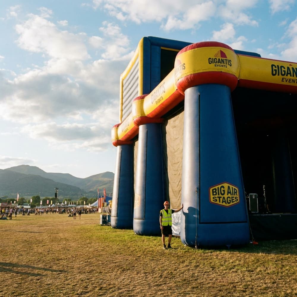 Inflatable Stage 14